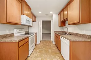 13558 Goodrich Ave, Port Charlotte, FL 33953 - Photo 11