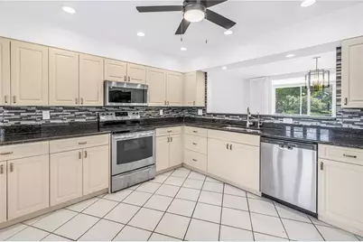 6101 34th Street W #3F, Bradenton, FL 34210 - Photo 7
