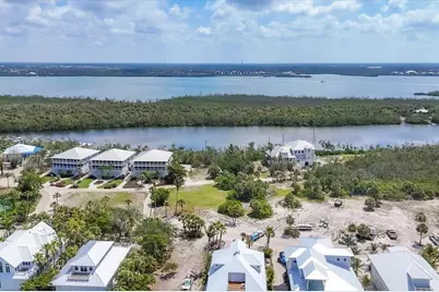 7365 Palm Island Drive, Placida, FL 33946 - Photo 13