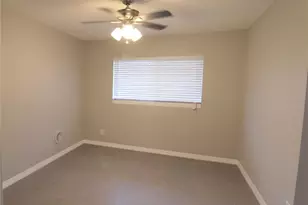 3001 Bee Ridge Rd, Sarasota, FL 34239 - Photo 5