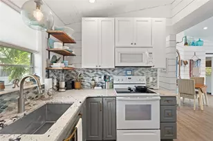 2517 Avenue C, Bradenton Beach, FL 34217 - Photo 41