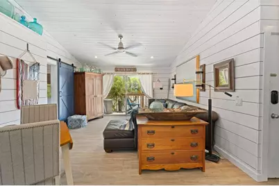 2517 Avenue C, Bradenton Beach, FL 34217 - Photo 39