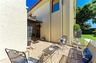 6207 Courtside Dr, Bradenton, FL 34210 - Photo 5