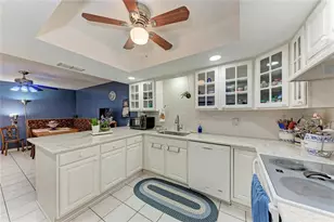 6207 Courtside Dr, Bradenton, FL 34210 - Photo 19