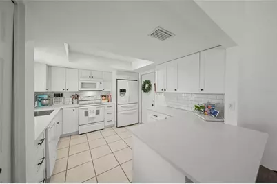 6553 Samoa Drive, Sarasota, FL 34241 - Photo 9