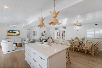401 N Shore Drive, Anna Maria, FL 34216 - Photo 11