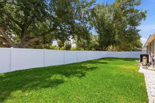 4617 Egmont Dr, Bradenton, FL 34203 - Photo 45