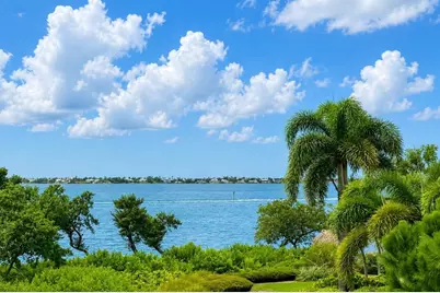 264 Saint Lucia Drive #201, Bradenton, FL 34209 - Photo 3