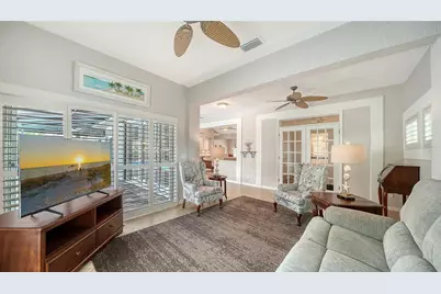 4322 Highland Oaks Circle, Sarasota, FL 34235 - Photo 11
