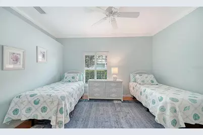 4322 Highland Oaks Circle, Sarasota, FL 34235 - Photo 15