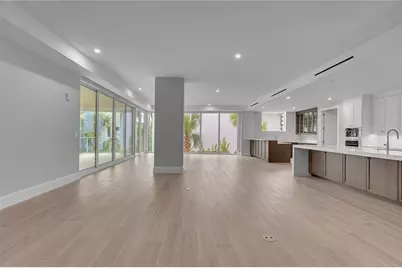 70 Avenida Veneccia #204, Sarasota, FL 34242 - Photo 13