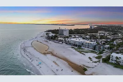 70 Avenida Veneccia #204, Sarasota, FL 34242 - Photo 25