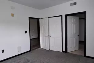 8539 Gate Parkway W, Jacksonville, FL 32216 - Photo 21