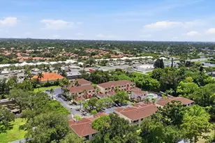 3958 Mediterranea Cir, Sarasota, FL 34233 - Photo 39