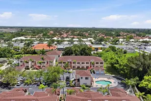 3958 Mediterranea Cir, Sarasota, FL 34233 - Photo 41