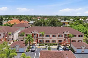 3958 Mediterranea Cir, Sarasota, FL 34233 - Photo 3