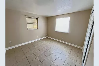 712 67th Avenue W, Bradenton, FL 34207 - Photo 15