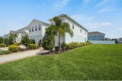 14229 Crimson Avenue, Lakewood Ranch, FL 34211 - Photo 5
