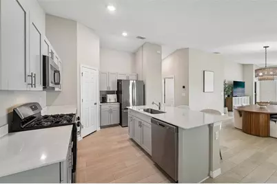 7728 Twinleaf Terrace, Parrish, FL 34219 - Photo 5