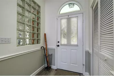 7812 38th Court E, Sarasota, FL 34243 - Photo 5