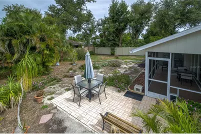 7812 38th Court E, Sarasota, FL 34243 - Photo 37