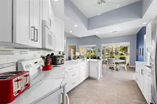 5735 Wilena Pl, Sarasota, FL 34238 - Photo 7