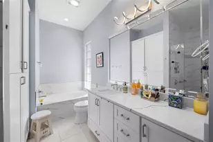 5735 Wilena Pl, Sarasota, FL 34238 - Photo 15