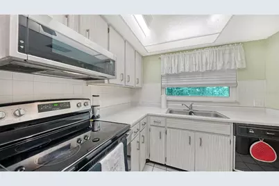 2260 Stickney Point Road #324, Sarasota, FL 34231 - Photo 13