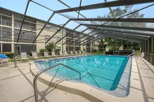 2260 Stickney Point Rd, Sarasota, FL 34231 - Photo 29