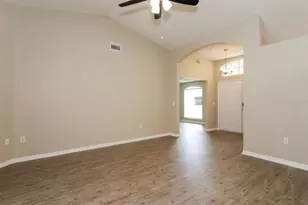 29251 Crossland Dr, Wesley Chapel, FL 33543 - Photo 15