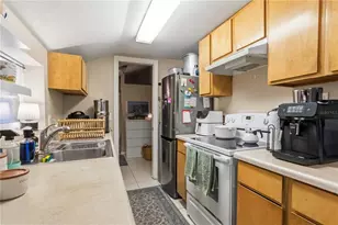 2442 Novus St, Sarasota, FL 34237 - Photo 17