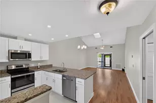 428 40th Ct W, Palmetto, FL 34221 - Photo 3