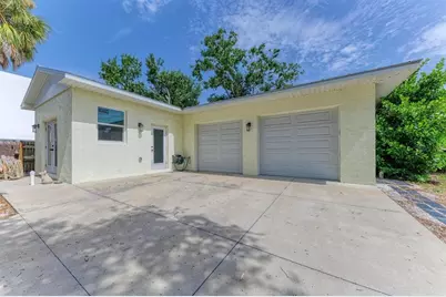 1300 Loma Linda Court, Sarasota, FL 34239 - Photo 9
