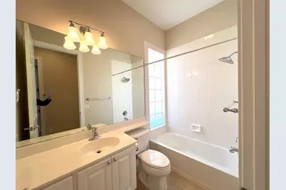 5746 Benevento Dr, Sarasota, FL 34238 - Photo 9