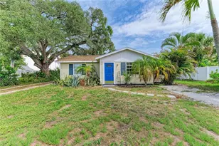 1300 Loma Linda Ct, Sarasota, FL 34239 - Photo 1