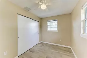 1300 Loma Linda Ct, Sarasota, FL 34239 - Photo 23