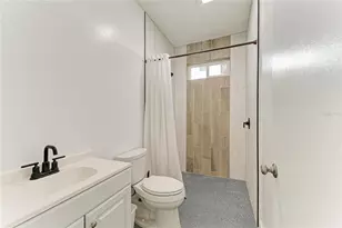 1300 Loma Linda Ct, Sarasota, FL 34239 - Photo 43