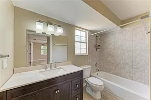 1300 Loma Linda Ct, Sarasota, FL 34239 - Photo 31