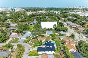 1300 Loma Linda Ct, Sarasota, FL 34239 - Photo 49