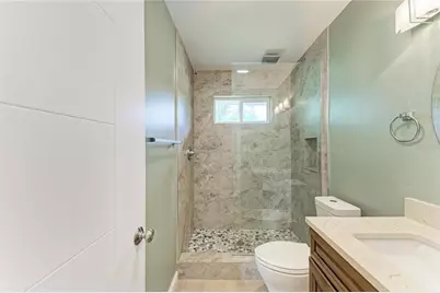 1300 Loma Linda Court, Sarasota, FL 34239 - Photo 21