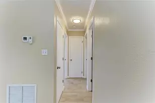 1300 Loma Linda Ct, Sarasota, FL 34239 - Photo 17