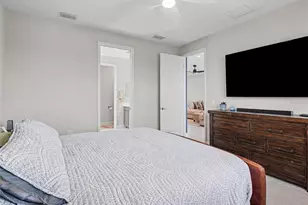 8144 Sternway Rd, Sarasota, FL 34240 - Photo 13