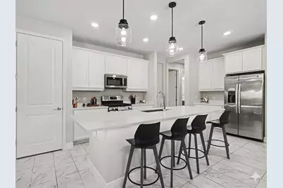 8144 Sternway Road, Sarasota, FL 34240 - Photo 5