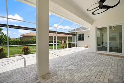 567 Lake Of The Woods Drive, Venice, FL 34293 - Photo 33