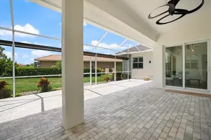567 Lake of the Woods Dr, Venice, FL 34293 - Photo 33