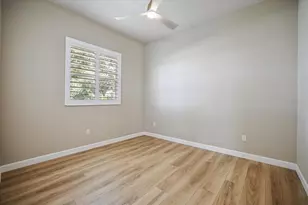 567 Lake of the Woods Dr, Venice, FL 34293 - Photo 19