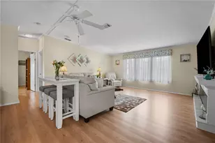 8433 Regal Way, Palmetto, FL 34221 - Photo 7