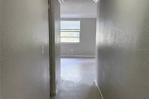 1012 57th Ave Dr E, Bradenton, FL 34203 - Photo 11