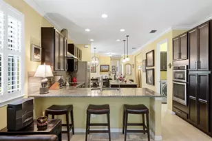 3681 Divot Ln, Sarasota, FL 34232 - Photo 17