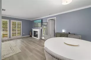 3304 Springmill Cir, Sarasota, FL 34239 - Photo 7